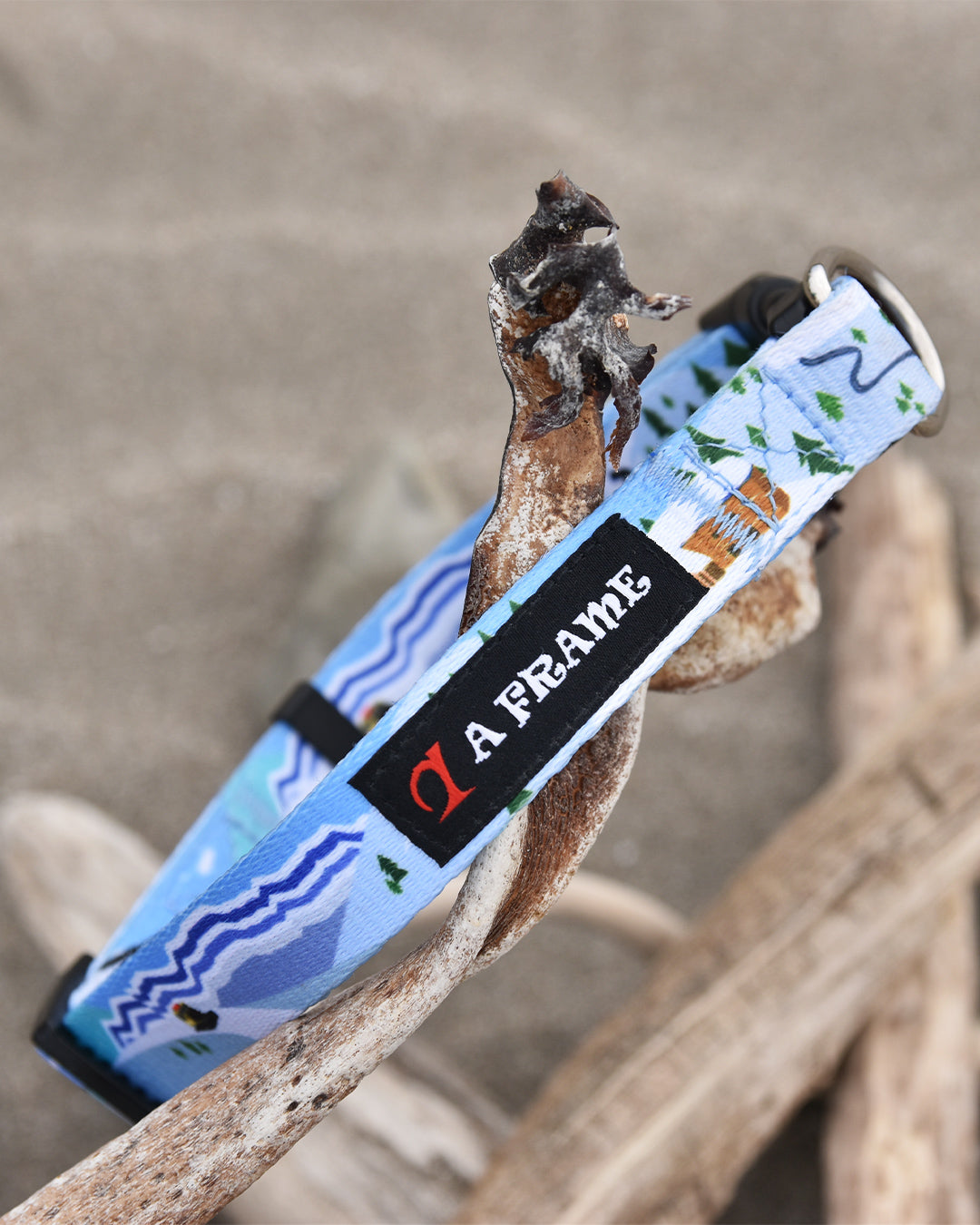 A-frame お散歩に犬用首輪 カナダの雪山のデザイン