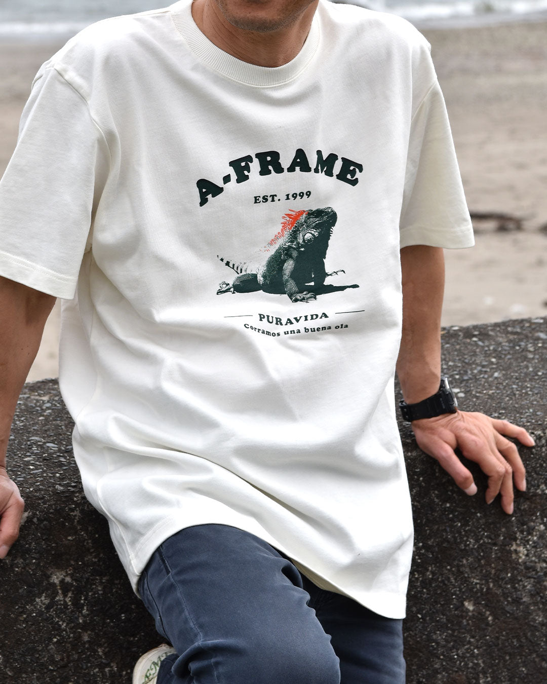 A-frame Tシャツ ナチュラル 白 イグアナプリント